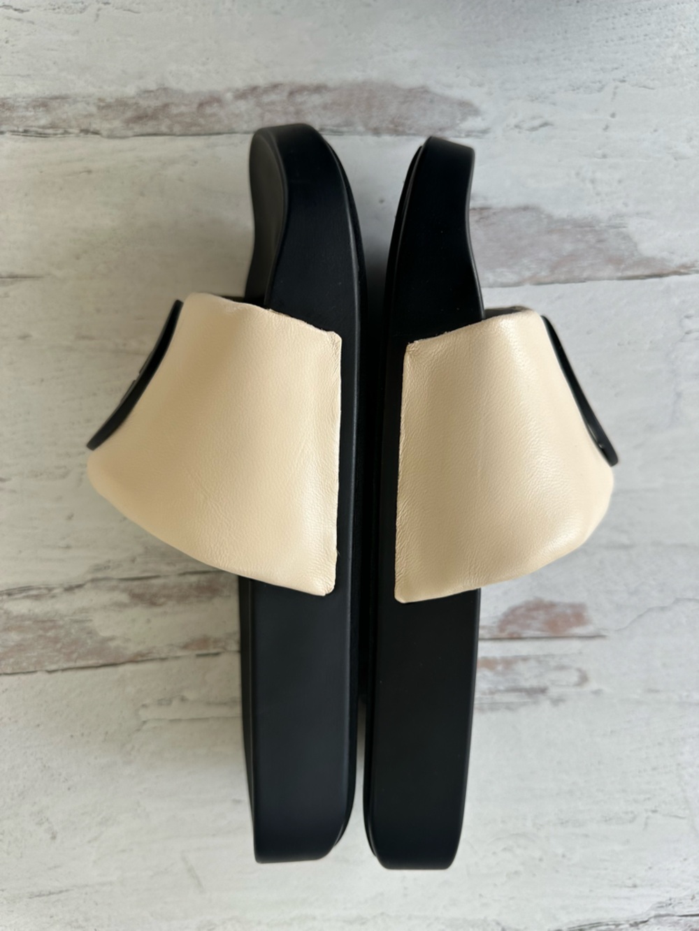 Tory Burch Black & Cream Logo Slide Sandals - Picture 3 of 12